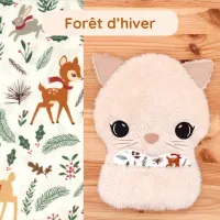 Doudou Bee Doux Andrea le Chat avec cœur en tissu motif Forêt d'hiver